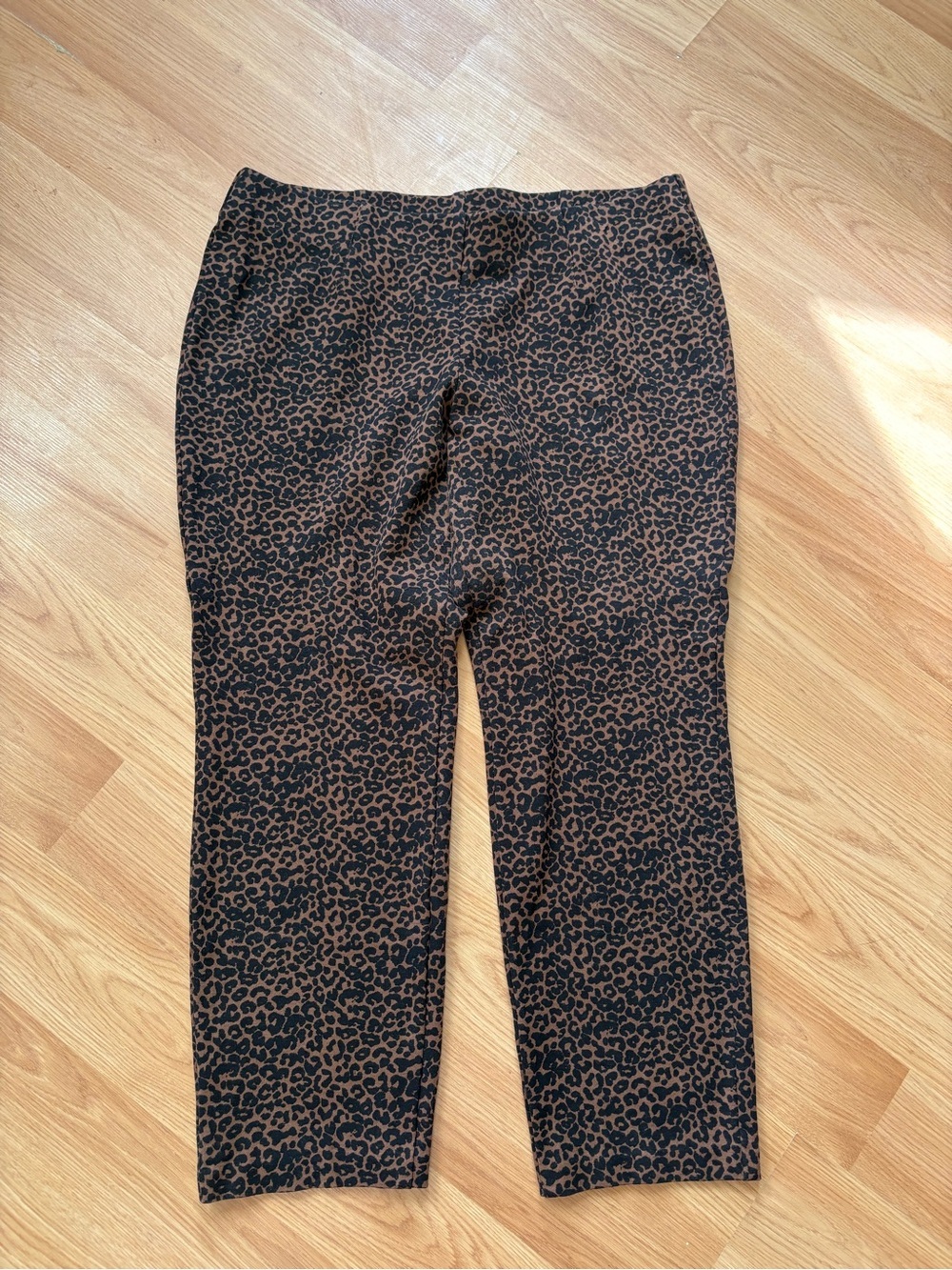 TanJay Leopard Print Pants in Brown Black Sz L petite Mobwife animal print